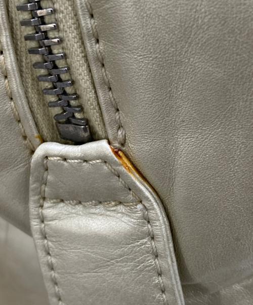 CHANEL（シャネル）CHANEL (シャネル) キルトショルダーバッグ ベージュの古着・服飾アイテム