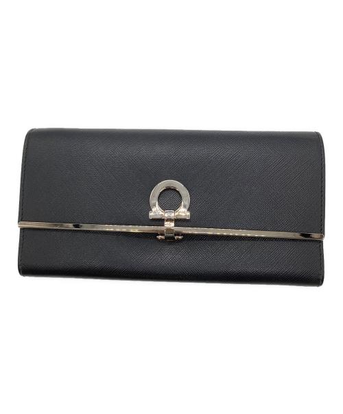 Salvatore Ferragamo（サルヴァトーレ フェラガモ）Salvatore Ferragamo (サルヴァトーレ フェラガモ) コンチネンタルガンチーニウォレット ブラックの古着・服飾アイテム