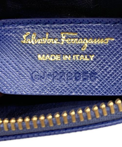 Salvatore Ferragamo（サルヴァトーレ フェラガモ）Salvatore Ferragamo (サルヴァトーレ フェラガモ) ガンチーニカードケース ブルーの古着・服飾アイテム