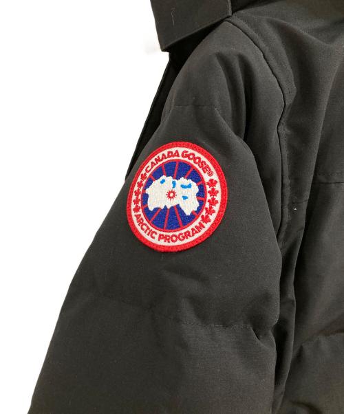 CANADA GOOSE（カナダグース）CANADA GOOSE (カナダグース) ウィンダムパーカ　ファージャケット　ダウンジャケット　中綿ジャケット　フーディージャケット ブラック サイズ:Sの古着・服飾アイテム