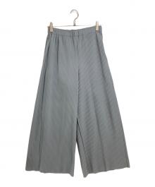 me ISSEY MIYAKE（ミーイッセイ ミヤケ）の古着「プリーツワイドパンツ」｜グレー