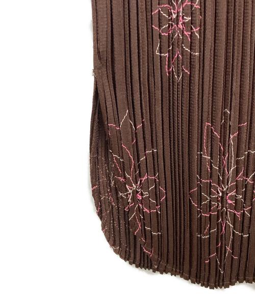 PLEATS PLEASE（プリーツプリーズ）PLEATS PLEASE (プリーツプリーズ) ノースリーブプリーツワンピース ブラウン サイズ:3の古着・服飾アイテム
