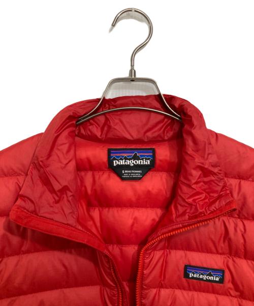 Patagonia（パタゴニア）Patagonia (パタゴニア) ダウンセータージャケット レッド サイズ:Sの古着・服飾アイテム