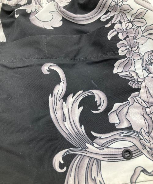 VERSACE（ヴェルサーチェ）VERSACE (ヴェルサーチェ) ハーフパンツ ブラック サイズ:SIZE 48の古着・服飾アイテム