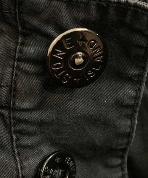 STONE ISLAND（ストーンアイランド）STONE ISLAND (ストーンアイランド) カーゴパンツ ブラック サイズ:W28の古着・服飾アイテム