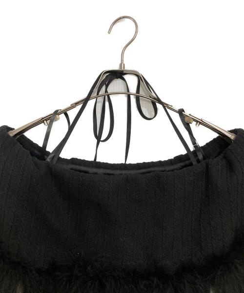 M ME EME（エムミーエメ）M me eme (エムミーエメ) Feather off the shoulder lost mini onepiece ブラック サイズ:FREEの古着・服飾アイテム