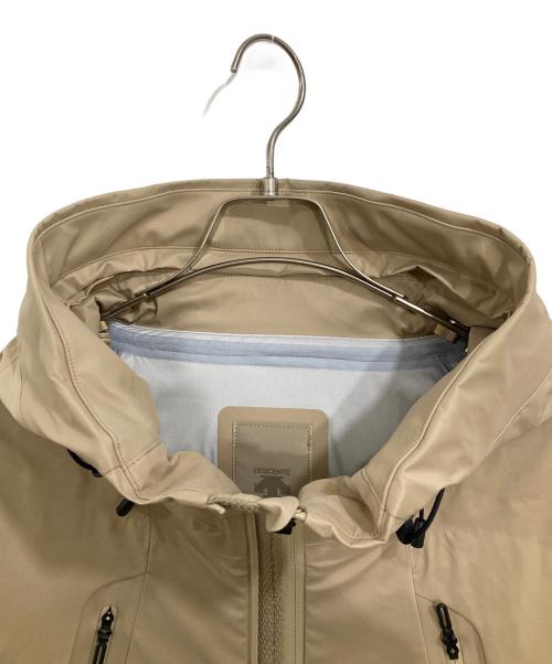 DESCENTE ALLTERRAIN（デザイント オルテライン）DESCENTE ALLTERRAIN (デザイント オルテライン) EDIFICE (エディフィス) マウンテンパーカー ベージュ サイズ:Ⅿの古着・服飾アイテム