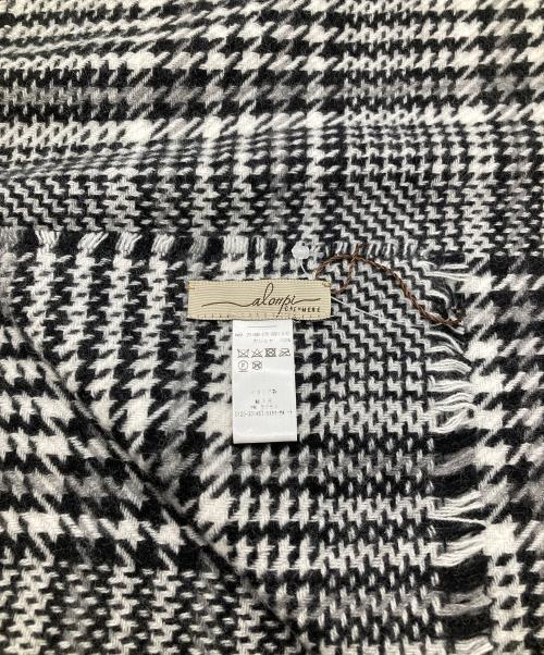 alonpi（アロンピ）ALONPI (アロンピ) 千鳥チェック大判カシミヤストール グレー 未使用品の古着・服飾アイテム