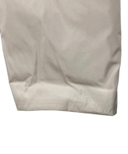 MONCLER（モンクレール）MONCLER (モンクレール) ナイロンジャケット　フーディージャケット　ナイロンパーカー　ノーカラージャケット ベージュの古着・服飾アイテム