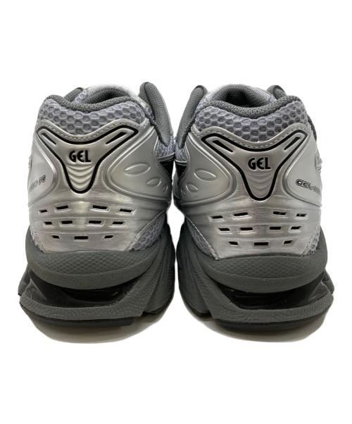 asics（アシックス）asics (アシックス) URBAN RESEARCH (アーバンリサーチ) GEL-KAYANO 14 シルバー サイズ:28cmの古着・服飾アイテム