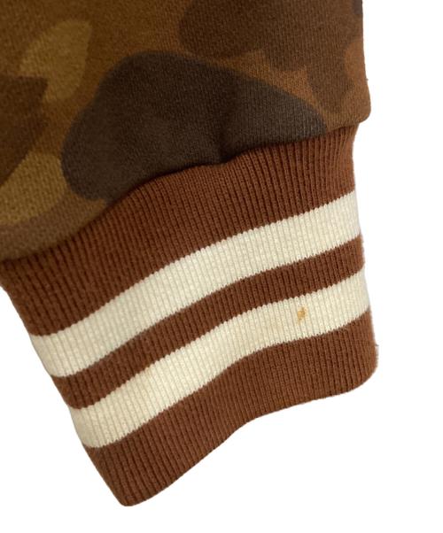 A BATHING APE（ア ベイシング エイプ）A BATHING APE (ア ベイシング エイプ) カモ柄スウェットスタジャン ブラウン サイズ:Lの古着・服飾アイテム
