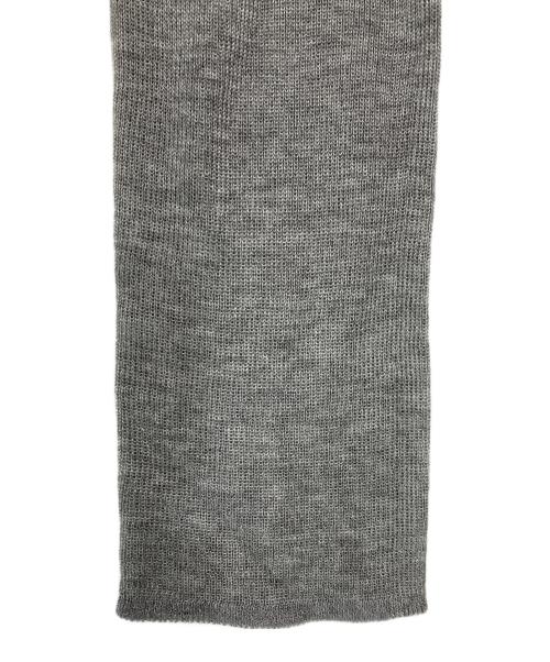 NICENICE MOMENT（ナイスナイス モーメント）NICENICE MOMENT (ナイスナイス モーメント) CROPPED OPEN SHOULDER グレー サイズ:Ⅿ 未使用品の古着・服飾アイテム