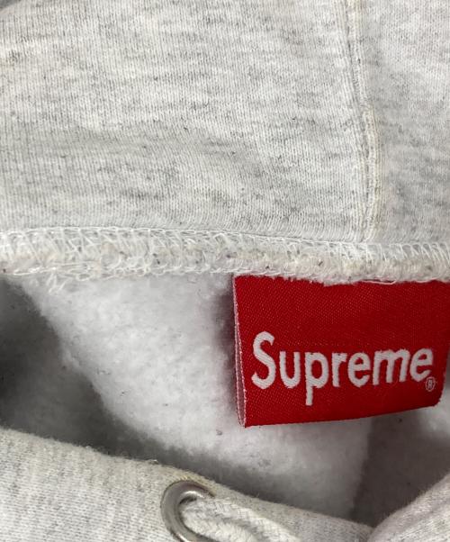 SUPREME（シュプリーム）Supreme (シュプリーム) Small Box Hooded Sweatshirt グレー サイズ:Ⅿの古着・服飾アイテム