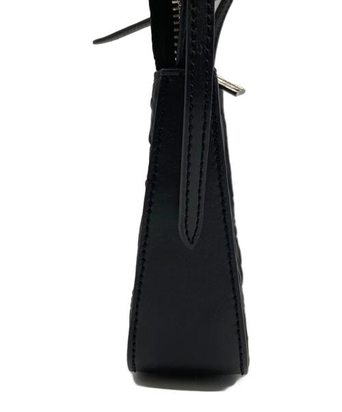 MM6 Maison Margiela（エムエムシックスメゾンマルジェラ）MM6 Maison Margiela (エムエムシックスメゾンマルジェラ) ミニショルダーバッグ レザーショルダーバッグ　 ブラックの古着・服飾アイテム