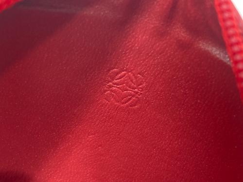 LOEWE（ロエベ）LOEWE (ロエベ) コインケース レッドの古着・服飾アイテム