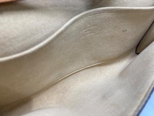 LOUIS VUITTON（ルイ ヴィトン）LOUIS VUITTON (ルイ ヴィトン) ポシェット ブラウンの古着・服飾アイテム