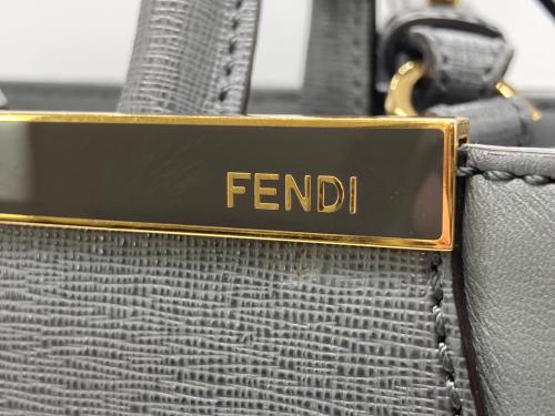 FENDI（フェンディ）FENDI (フェンディ) 2WAYバッグ グレーの古着・服飾アイテム