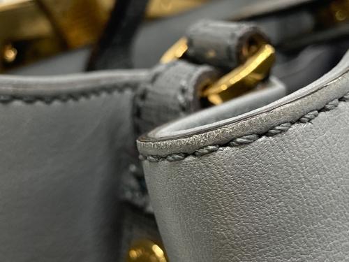 FENDI（フェンディ）FENDI (フェンディ) 2WAYバッグ グレーの古着・服飾アイテム