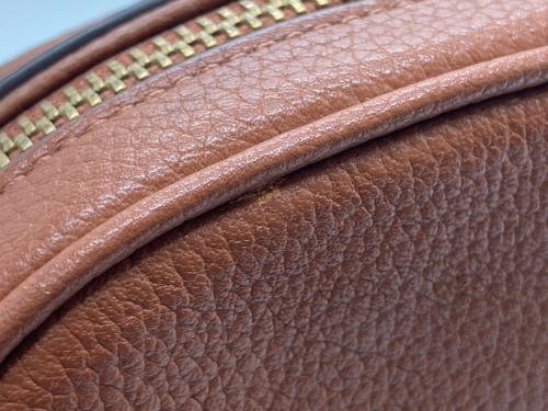 COACH（コーチ）COACH (コーチ) カメラ クロスボディショルダーバッグ ブラウンの古着・服飾アイテム