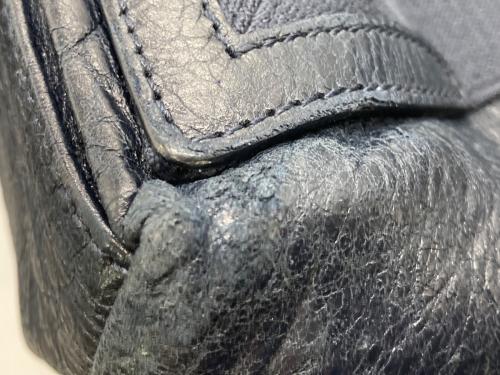 BALENCIAGA（バレンシアガ）BALENCIAGA (バレンシアガ) レザートートバッグ ネイビーの古着・服飾アイテム