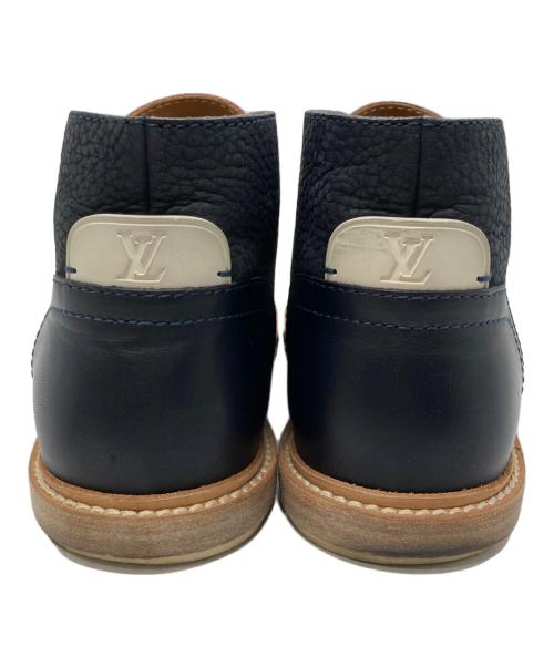 LOUIS VUITTON（ルイ ヴィトン）LOUIS VUITTON (ルイ ヴィトン) チャッカーブーツ ネイビー サイズ:7 1/2の古着・服飾アイテム