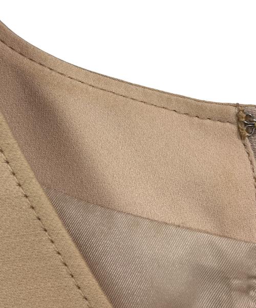 ESTNATION（エストネーション）ESTNATION (エストネーション) ダブルクロスVネックワンピース ベージュ サイズ:36の古着・服飾アイテム