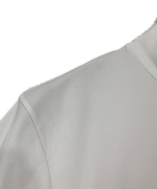 F.C.R.B.（エフシーレアルブリストル）F.C.R.B. (エフシーレアルブリストル) TRAINING RIBBED HEM S/S MOCKNECK TOP ホワイト サイズ:Mの古着・服飾アイテム