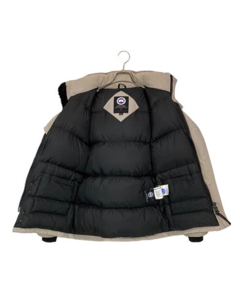 CANADA GOOSE（カナダグース）CANADA GOOSE (カナダグース) EDIFICE (エディフィス) オーフォード ダウンジャケット ベージュ サイズ:Sの古着・服飾アイテム