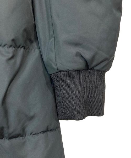 ARMANI EXCHANGE（アルマーニ エクスチェンジ）ARMANI EXCHANGE (アルマーニ エクスチェンジ) サークルロゴパファーコート ブラック サイズ:Lの古着・服飾アイテム