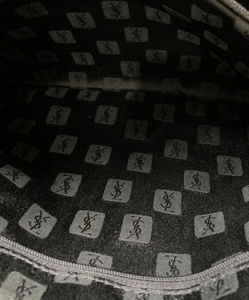 Yves Saint Laurent（イヴサンローラン）Yves Saint Laurent (イヴサンローラン) YSLロゴキルティングトートバッグ ネイビーの古着・服飾アイテム