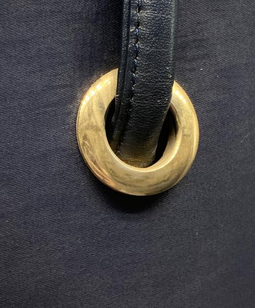 Yves Saint Laurent（イヴサンローラン）Yves Saint Laurent (イヴサンローラン) YSLロゴキルティングトートバッグ ネイビーの古着・服飾アイテム