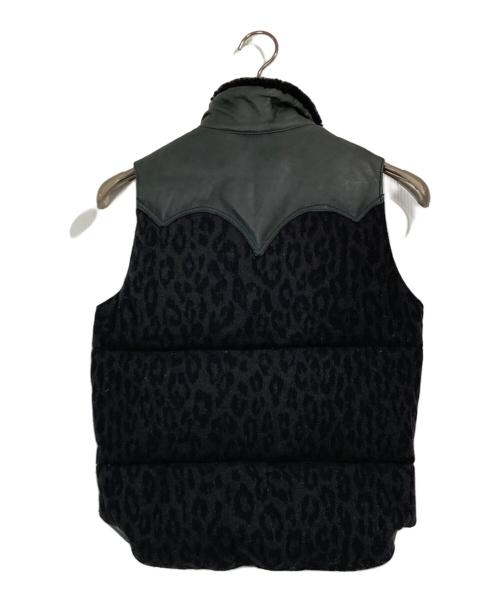 Rocky Mountain FeatherBed（ロッキーマウンテンフェザーベッド）Rocky Mountain Featherbed (ロッキーマウンテンフェザーベッド) Hysteric Glamour (ヒステリックグラマー) レザーヨークダウンベスト ブラック サイズ:FREEの古着・服飾アイテム