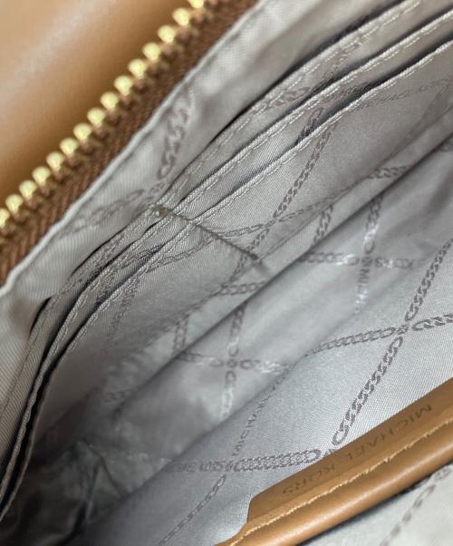 MICHAEL KORS（マイケル・コース）MICHAEL KORS (マイケル・コース) ショルダーバッグ ブラウンの古着・服飾アイテム