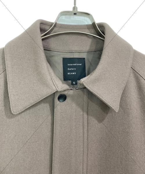 International Gallery（インターナショナルギャラリー）International Gallery (インターナショナルギャラリー) ハイドポケットブルゾン ベージュ サイズ:Sの古着・服飾アイテム