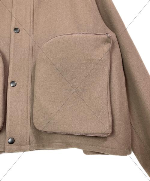 International Gallery（インターナショナルギャラリー）International Gallery (インターナショナルギャラリー) ハイドポケットブルゾン ベージュ サイズ:Sの古着・服飾アイテム