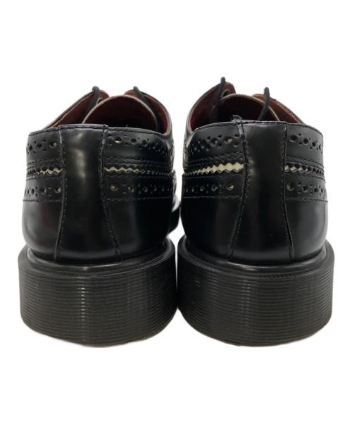 Dr.Martens（ドクターマーチン）Dr.Martens (ドクターマーチン) BROGUE BEX SHOE ブラック×ホワイト サイズ:UK7の古着・服飾アイテム