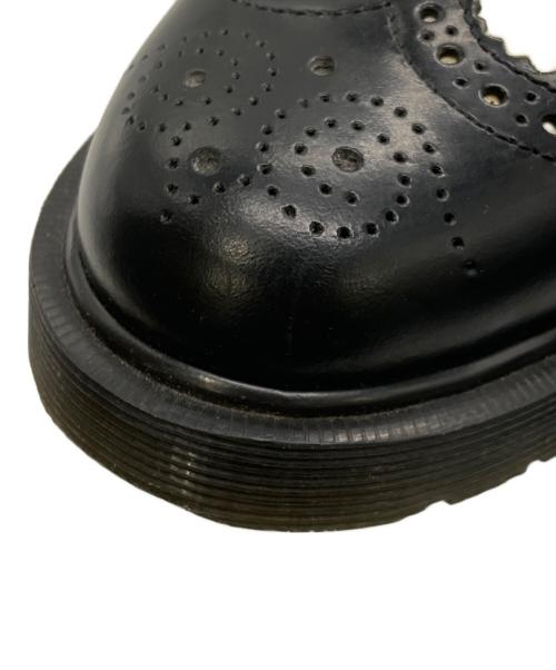 Dr.Martens（ドクターマーチン）Dr.Martens (ドクターマーチン) BROGUE BEX SHOE ブラック×ホワイト サイズ:UK7の古着・服飾アイテム