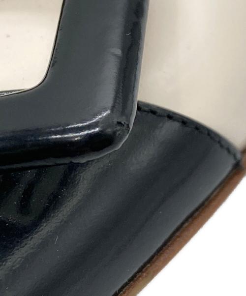 Roger Vivier（ロジェ ヴィヴィエ）Roger Vivier (ロジェ ヴィヴィエ) バックルパンプス ベージュ サイズ:36の古着・服飾アイテム