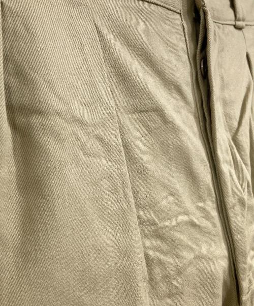 GOGUILLON（ゴギロン）GOGUILLON (ゴギロン) Ｍ52パンツ カーキ サイズ:SIZEB 4 5の古着・服飾アイテム