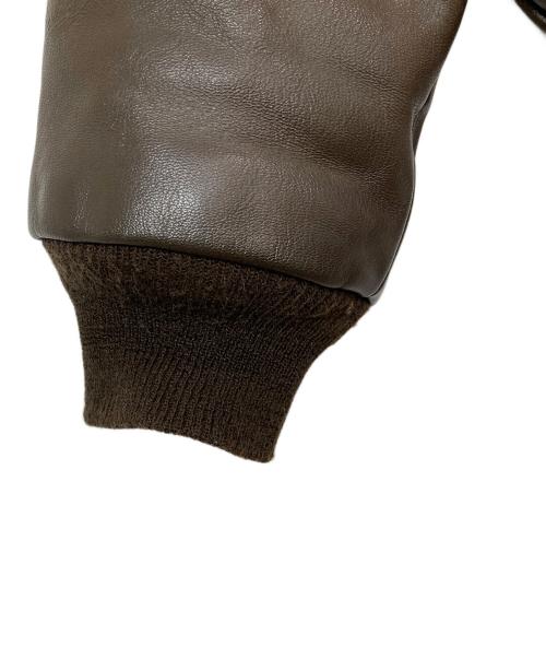 AVIREX（アヴィレックス）AVIREX (アヴィレックス) A-2レザーフライトジャケット ブラウン サイズ:SIZE 40の古着・服飾アイテム