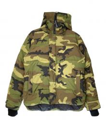CANADA GOOSE（カナダグース）の古着「カモ柄ダウンジャケット」｜グリーン