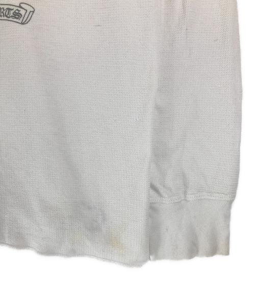 CHROME HEARTS（クロムハーツ）CHROME HEARTS (クロムハーツ) バックプリント ロゴロングスリーブカットソー ホワイト サイズ:Ｌの古着・服飾アイテム