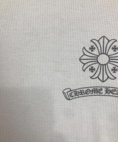 CHROME HEARTS（クロムハーツ）CHROME HEARTS (クロムハーツ) バックプリント ロゴロングスリーブカットソー ホワイト サイズ:Ｌの古着・服飾アイテム