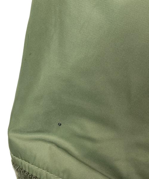 AVIREX（アヴィレックス）AVIREX (アヴィレックス) CWU-36P NEW YORK AIR NATIONAL GUARD カーキ サイズ:Ⅿの古着・服飾アイテム