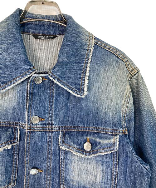 DOLCE & GABBANA（ドルチェ＆ガッバーナ）DOLCE & GABBANA (ドルチェ＆ガッバーナ) ダメージ加工プレートデニムジャケット インディゴ サイズ:48の古着・服飾アイテム