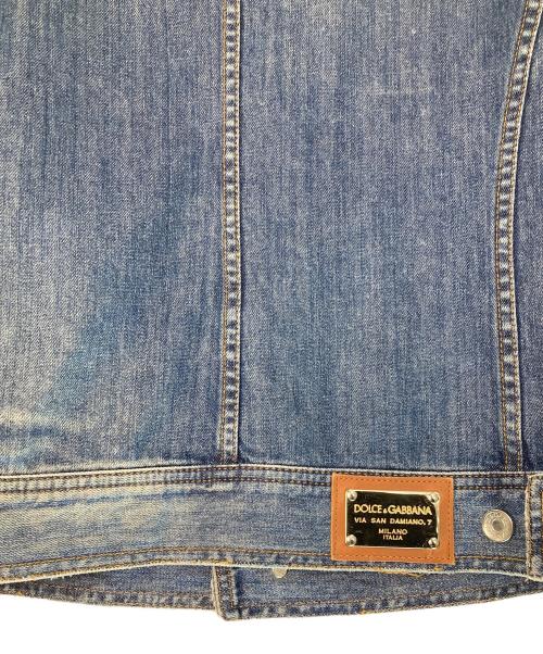 DOLCE & GABBANA（ドルチェ＆ガッバーナ）DOLCE & GABBANA (ドルチェ＆ガッバーナ) ダメージ加工プレートデニムジャケット インディゴ サイズ:48の古着・服飾アイテム