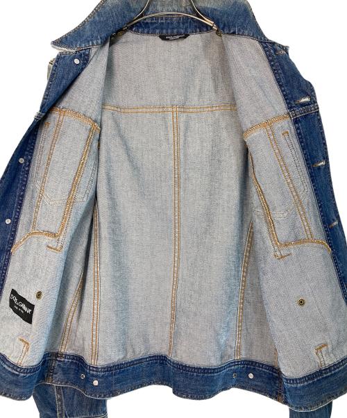 DOLCE & GABBANA（ドルチェ＆ガッバーナ）DOLCE & GABBANA (ドルチェ＆ガッバーナ) ダメージ加工プレートデニムジャケット インディゴ サイズ:48の古着・服飾アイテム