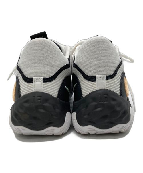 NIKE（ナイキ）NIKE (ナイキ) White Black Orange Chalk ホワイト サイズ:27.5の古着・服飾アイテム