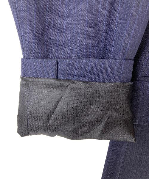 EMPORIO ARMANI（エンポリオ アルマーニ）EMPORIO ARMANI (エンポリオ アルマーニ) ストライプ2Bジャケット ネイビー サイズ:44の古着・服飾アイテム