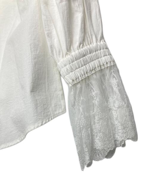 Whim Gazette（ウィムガゼット）Whim Gazette (ウィムガゼット) レースギャザーブラウス ホワイト サイズ:FREE 未使用品の古着・服飾アイテム